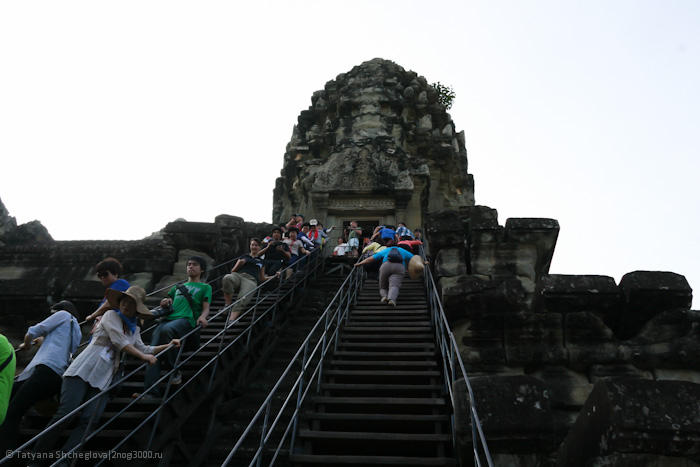 Лестница в храм