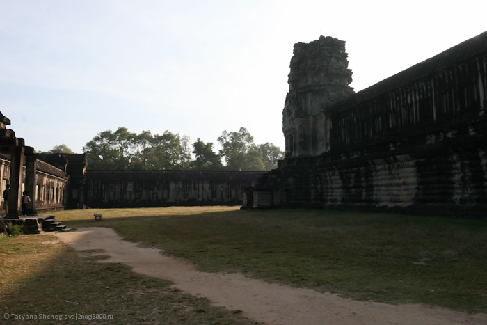 Внешний двор Ангкора